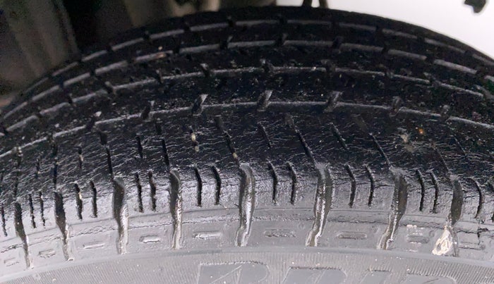 2017 Maruti Alto K10 VXI P, Petrol, Manual, 39,799 km, Left Rear Tyre Tread