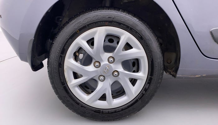 2017 Hyundai Grand i10 SPORTZ O 1.2, Petrol, Manual, 31,976 km, Right Rear Wheel