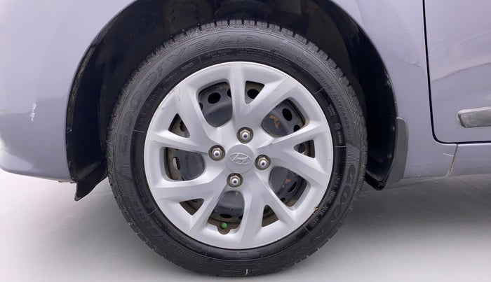 2017 Hyundai Grand i10 SPORTZ O 1.2, Petrol, Manual, 31,976 km, Left Front Wheel