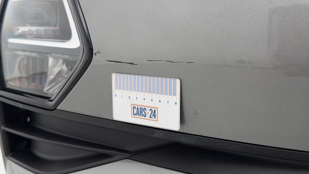 Bumper Front Scratch