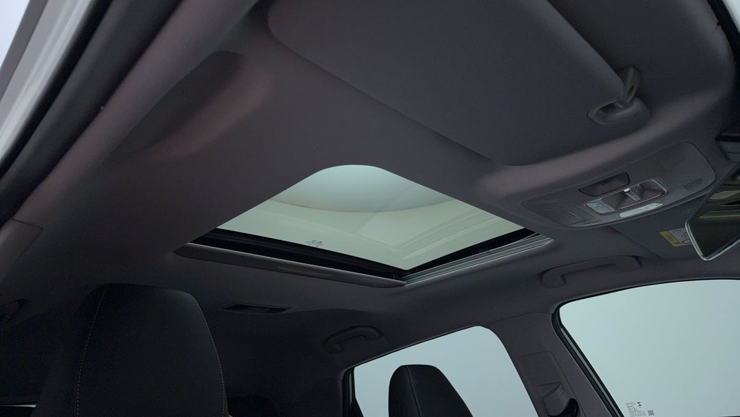 Interior Sunroof/Moonroof