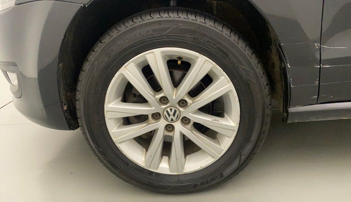 2014 Volkswagen Polo HIGHLINE1.2L, Petrol, Manual, 46,222 km, Left Front Wheel