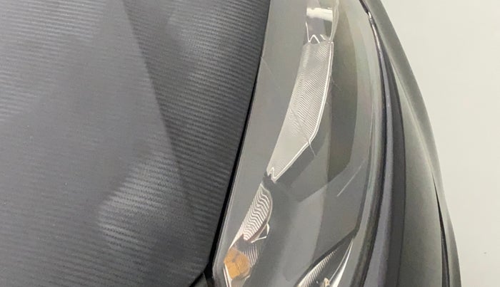 2014 Volkswagen Polo HIGHLINE1.2L, Petrol, Manual, 46,222 km, Left headlight - Minor scratches