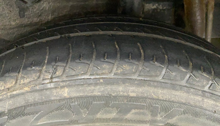 2014 Maruti Celerio VXI, Petrol, Manual, 75,009 km, Left Rear Tyre Tread