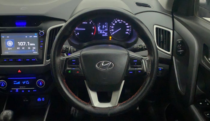 2017 Hyundai Creta SX PLUS 1.6 DIESEL SPECIAL EDITION, Diesel, Manual, 55,424 km, Steering Wheel Close Up