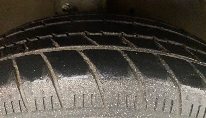 2018 Maruti Celerio ZXI AMT (O), Petrol, Automatic, 30,438 km, Right Front Tyre Tread