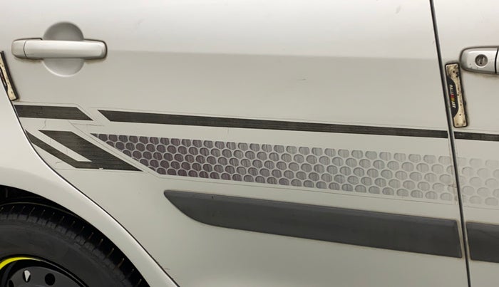 2013 Maruti Swift VXI, Petrol, Manual, 89,460 km, Right rear door - Graphic sticker