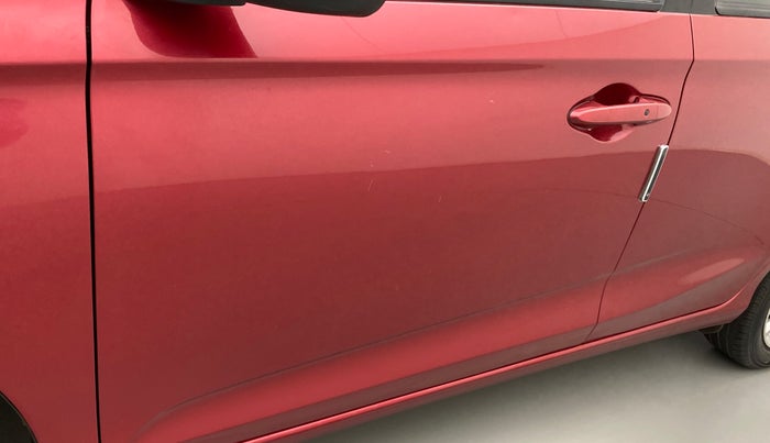 2020 Honda Amaze 1.2 V MT I-VTEC, Petrol, Manual, 31,655 km, Front passenger door - Slightly dented
