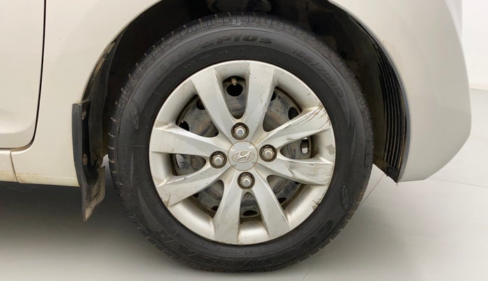 2011 Hyundai Eon MAGNA O, Petrol, Manual, 69,836 km, Right Front Wheel