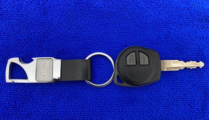 2017 Maruti Dzire VDI AMT, Diesel, Automatic, 52,033 km, Key Close Up