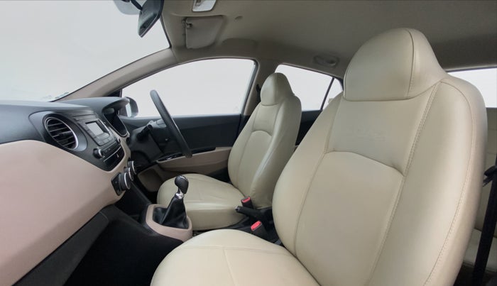 2016 Hyundai Grand i10 SPORTZ 1.2 KAPPA VTVT, Petrol, Manual, 33,928 km, Right Side Front Door Cabin
