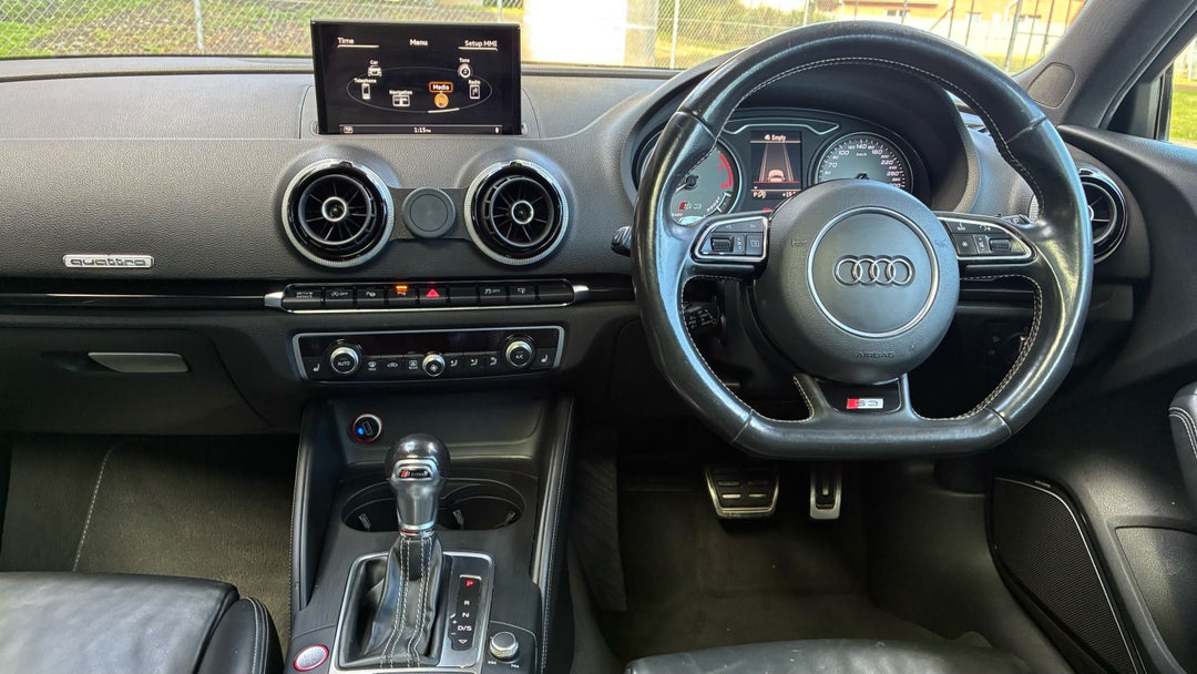 2016 Audi S3 2.0 Tfsi Quattro, Automatic, 94629 km, Center Console