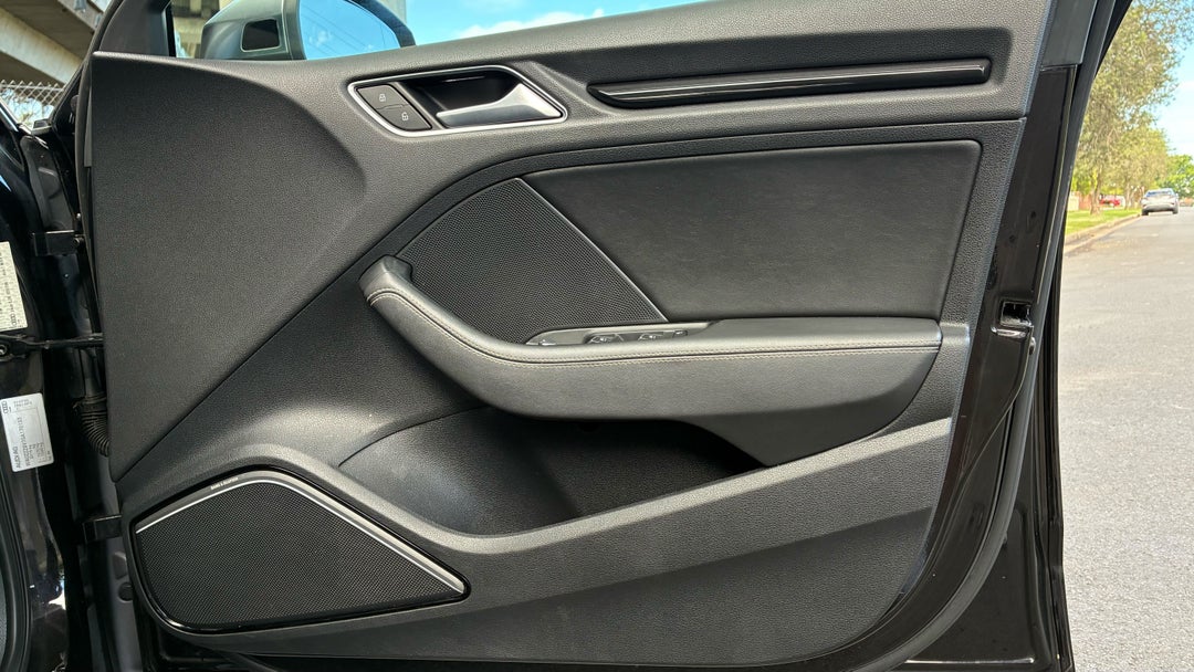 2016 Audi S3 2.0 Tfsi Quattro, Automatic, 94629 km, Speaker View