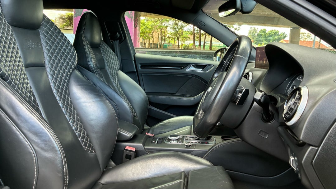 2016 Audi S3 2.0 Tfsi Quattro, Automatic, 94629 km, Right Side Front Door Cabin View