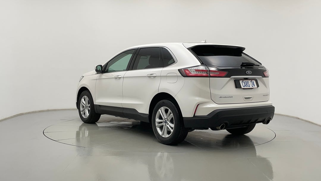 Left Back Diagonal (45- Degree) View