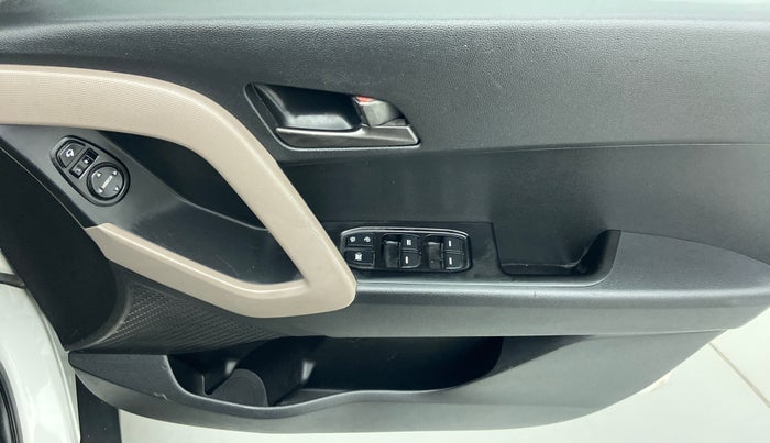 2016 Hyundai Creta 1.6 SX PLUS VTVT, Petrol, Manual, 36,211 km, Driver Side Door Panels Control
