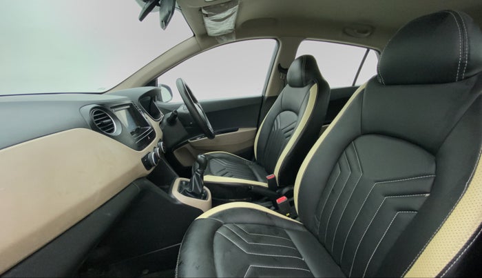 2017 Hyundai Grand i10 MAGNA 1.2 VTVT, Petrol, Manual, 32,963 km, Right Side Front Door Cabin
