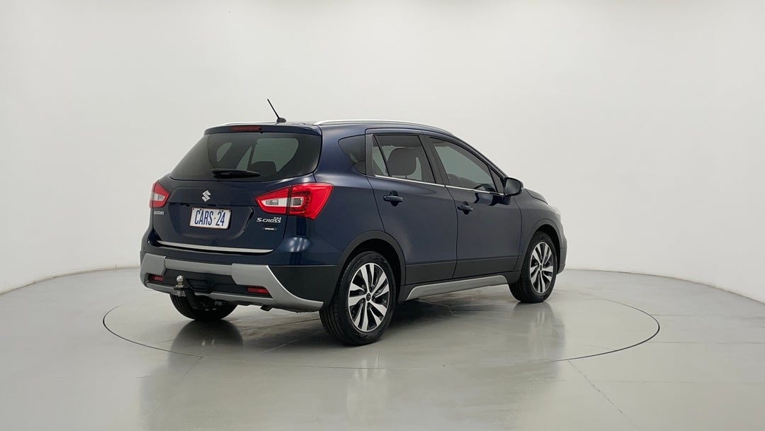 Right Back Diagonal (45- Degree) View