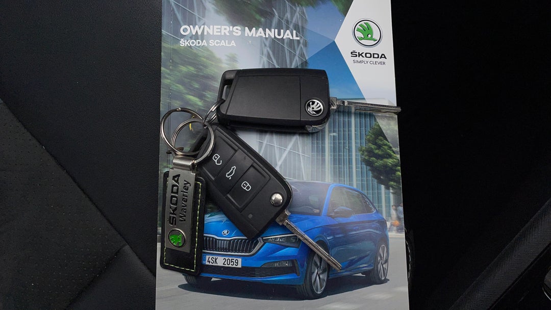 2022 SKODA Scala Signature 110tsi, Automatic, 25496 km, Key Close-up