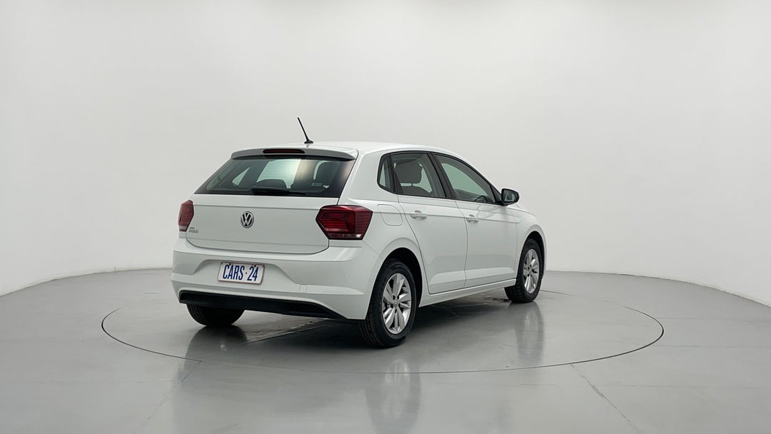 Right Back Diagonal (45- Degree) View