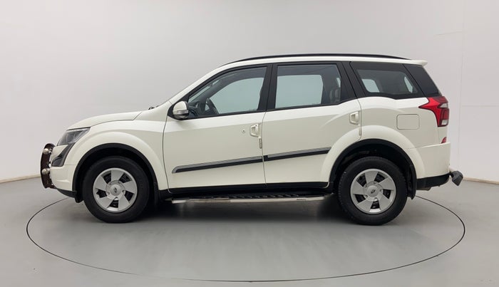 2020 Mahindra XUV500 W7 AT, Diesel, Automatic, 31,222 km, Left Side