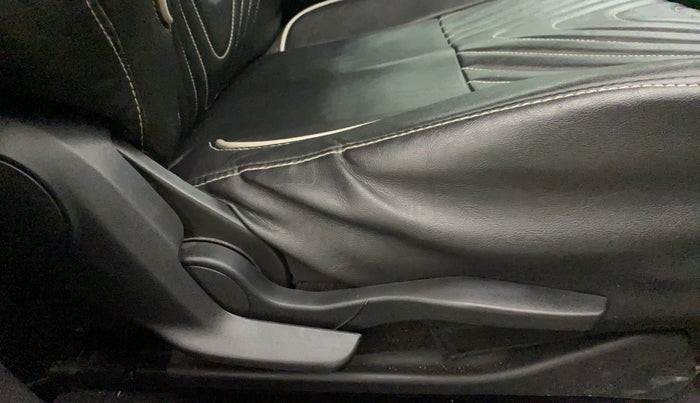 2019 Toyota Glanza V CVT, Petrol, Automatic, 59,520 km, Driver Side Adjustment Panel