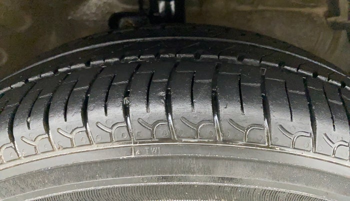 2020 Maruti Celerio VXI CNG, CNG, Manual, 84,583 km, Right Front Tyre Tread
