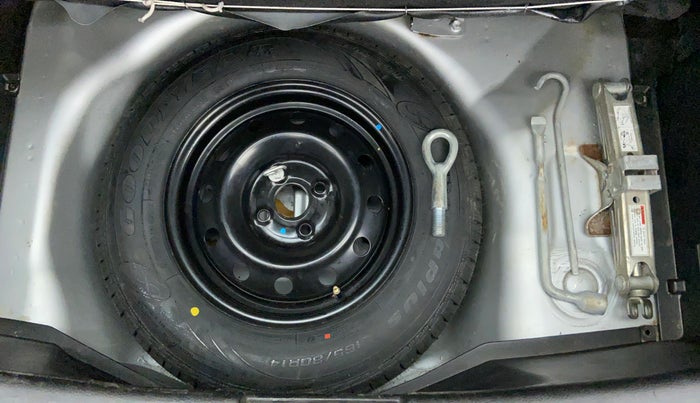 2012 Maruti Swift VDI, Diesel, Manual, 1,09,228 km, Spare Tyre