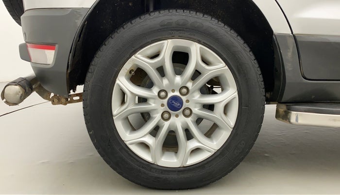 2016 Ford Ecosport TITANIUM 1.5L PETROL AT, CNG, Automatic, 58,813 km, Right Rear Wheel