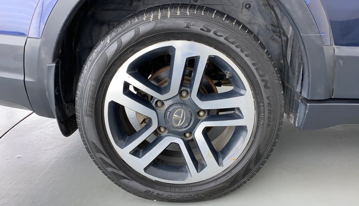 2017 Tata Hexa Varicor 400 XT 4X4, Diesel, Manual, 95,570 km, Right Rear Wheel