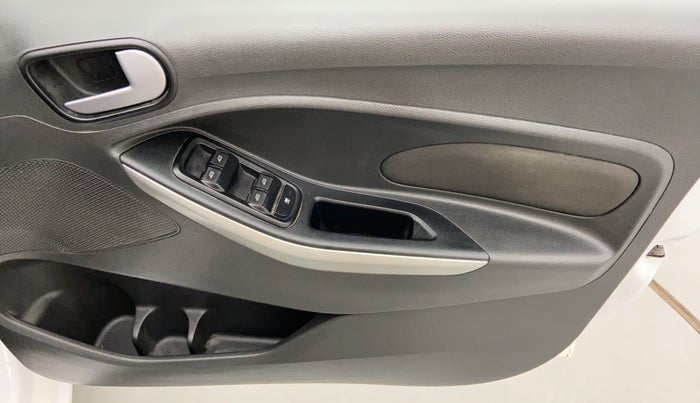 2017 Ford New Figo 1.2 TITANIUM, Petrol, Manual, 33,257 km, Driver Side Door Panels Control