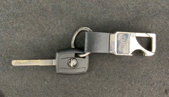 2017 Ford New Figo 1.2 TITANIUM, Petrol, Manual, 33,257 km, Key Close-up