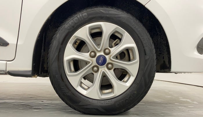 2017 Ford New Figo 1.2 TITANIUM, Petrol, Manual, 33,257 km, Right Front Wheel