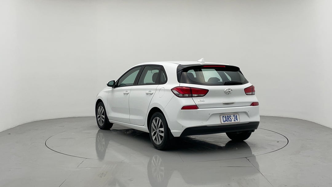 Left Back Diagonal (45- Degree) View