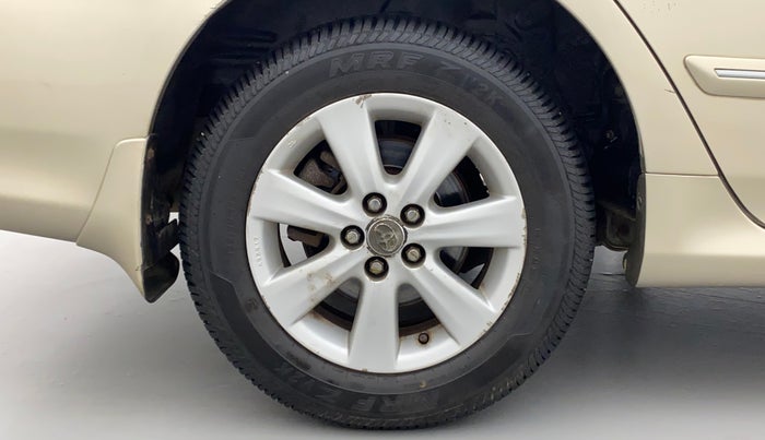 2011 Toyota Corolla Altis G PETROL, Petrol, Manual, 33,743 km, Right Rear Wheel