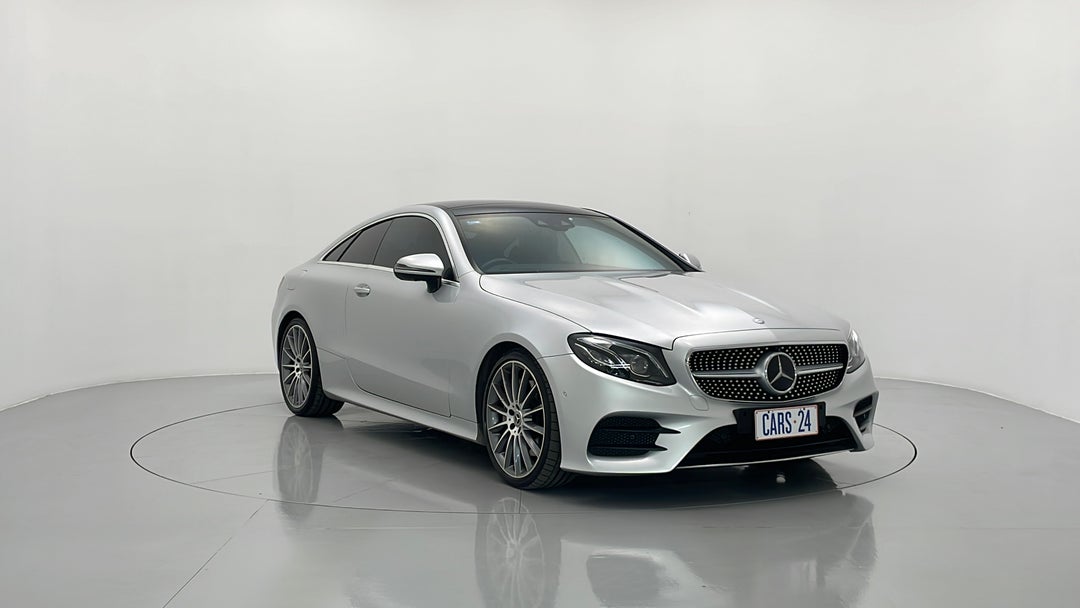 Right Front Diagonal (45- Degree) View