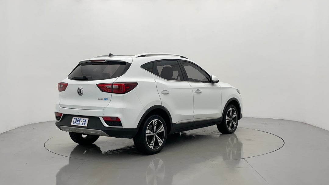 Right Back Diagonal (45- Degree) View