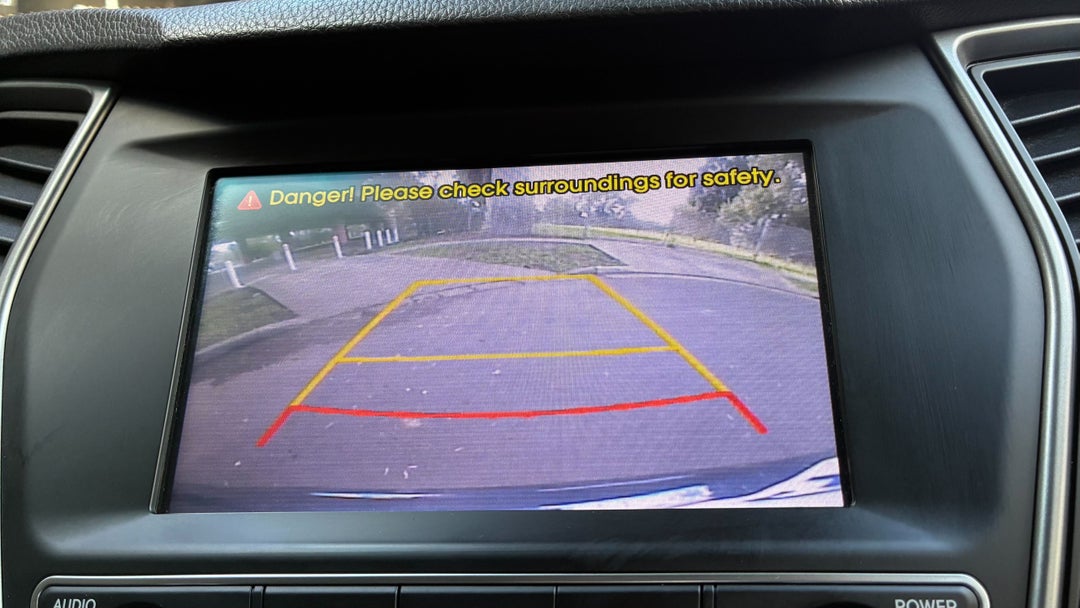 2016 Hyundai Santa Fe Active (4x4), Automatic, 115092 km, Parking Camera