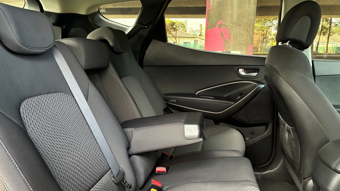 2016 Hyundai Santa Fe Active (4x4), Automatic, 115092 km, Right Side Rear Door Cabin View