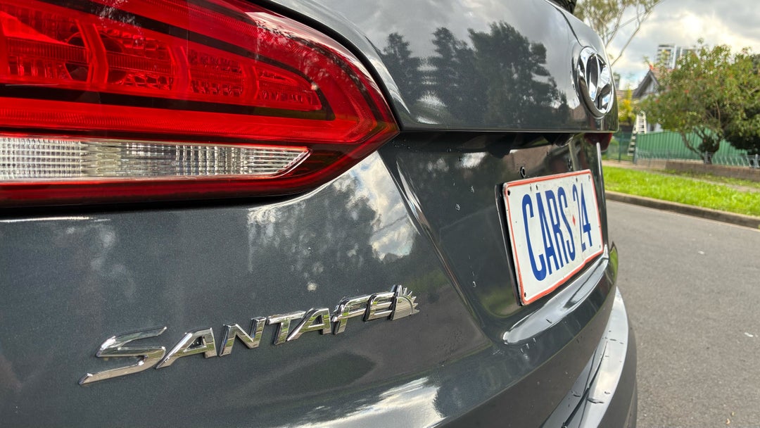 2016 Hyundai Santa Fe Active (4x4), Automatic, 115092 km, Badge (Boot Left Side)