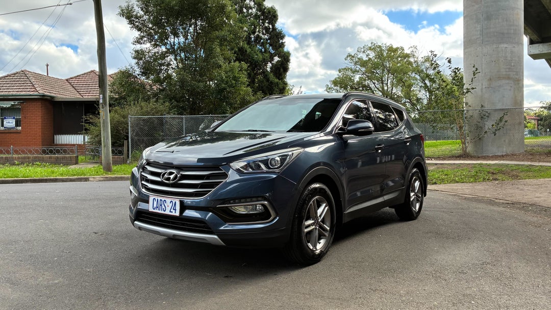 2016 Hyundai Santa Fe Active (4x4), Automatic, 115092 km, Left Front Diagonal (45- Degree) View