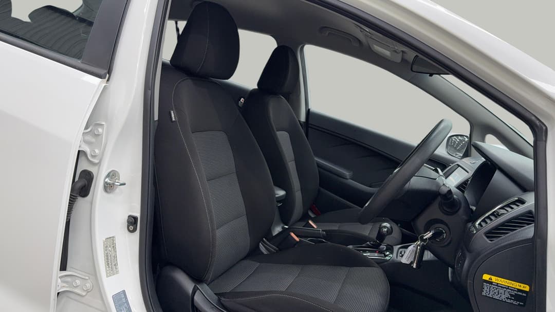 2016 Kia Cerato S, Automatic, 52269 km, Right Side Front Door Cabin View