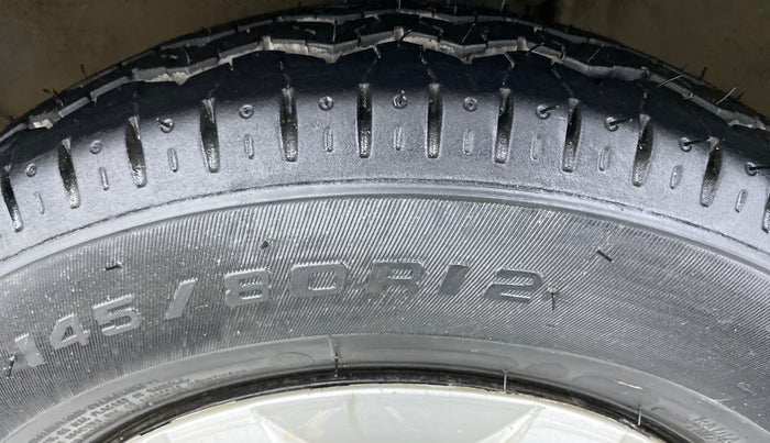 2018 Maruti Alto 800 LXI, Petrol, Manual, 23,792 km, Left Front Tyre Tread