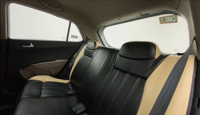 2014 Hyundai Grand i10 SPORTZ 1.2 KAPPA VTVT, Petrol, Manual, 47,629 km, Right Side Rear Door Cabin