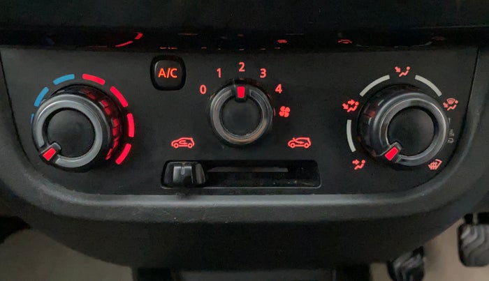2022 Renault Kwid RXT 1.0, Petrol, Manual, 31,621 km, Dashboard - Air Re-circulation knob is not working
