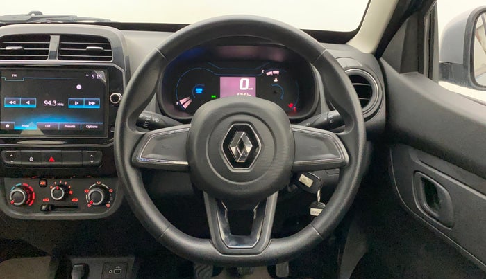 2022 Renault Kwid RXT 1.0, Petrol, Manual, 31,621 km, Steering Wheel Close Up