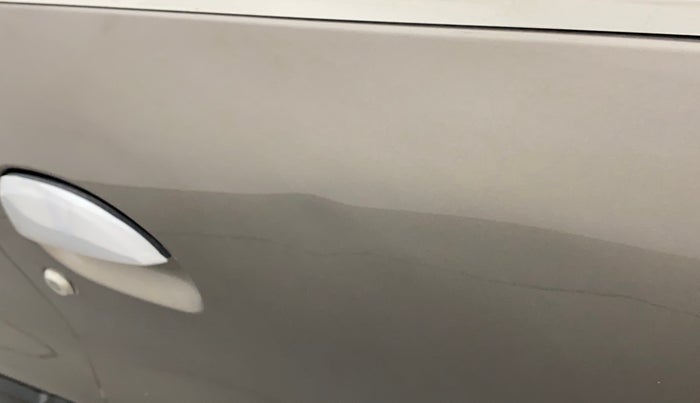 2017 Renault Kwid RXT 1.0, Petrol, Manual, 80,440 km, Driver-side door - Slightly dented