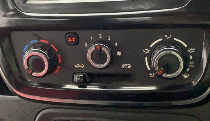 2017 Renault Kwid RXT 1.0, Petrol, Manual, 80,440 km, Dashboard - Air Re-circulation knob is not working