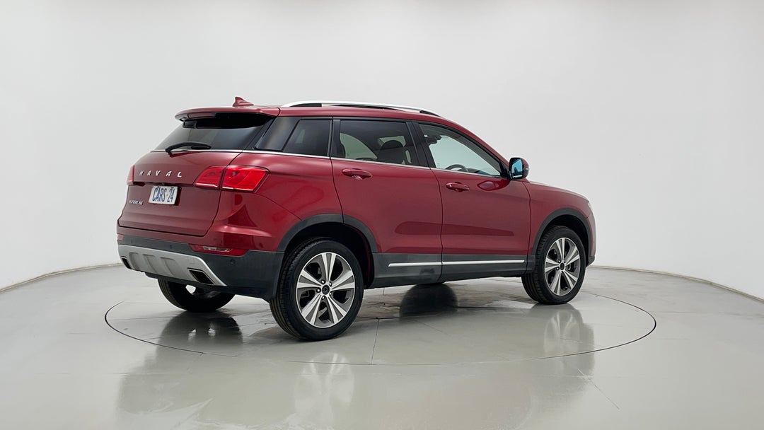 Right Back Diagonal (45- Degree) View