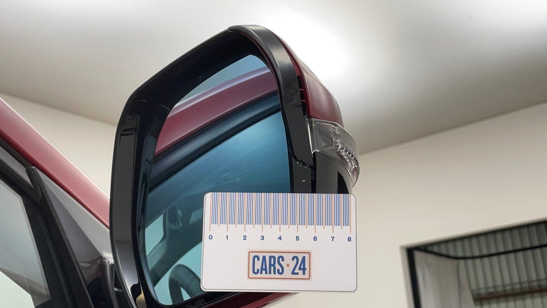 Side Mirrors Housing RHS Scratch